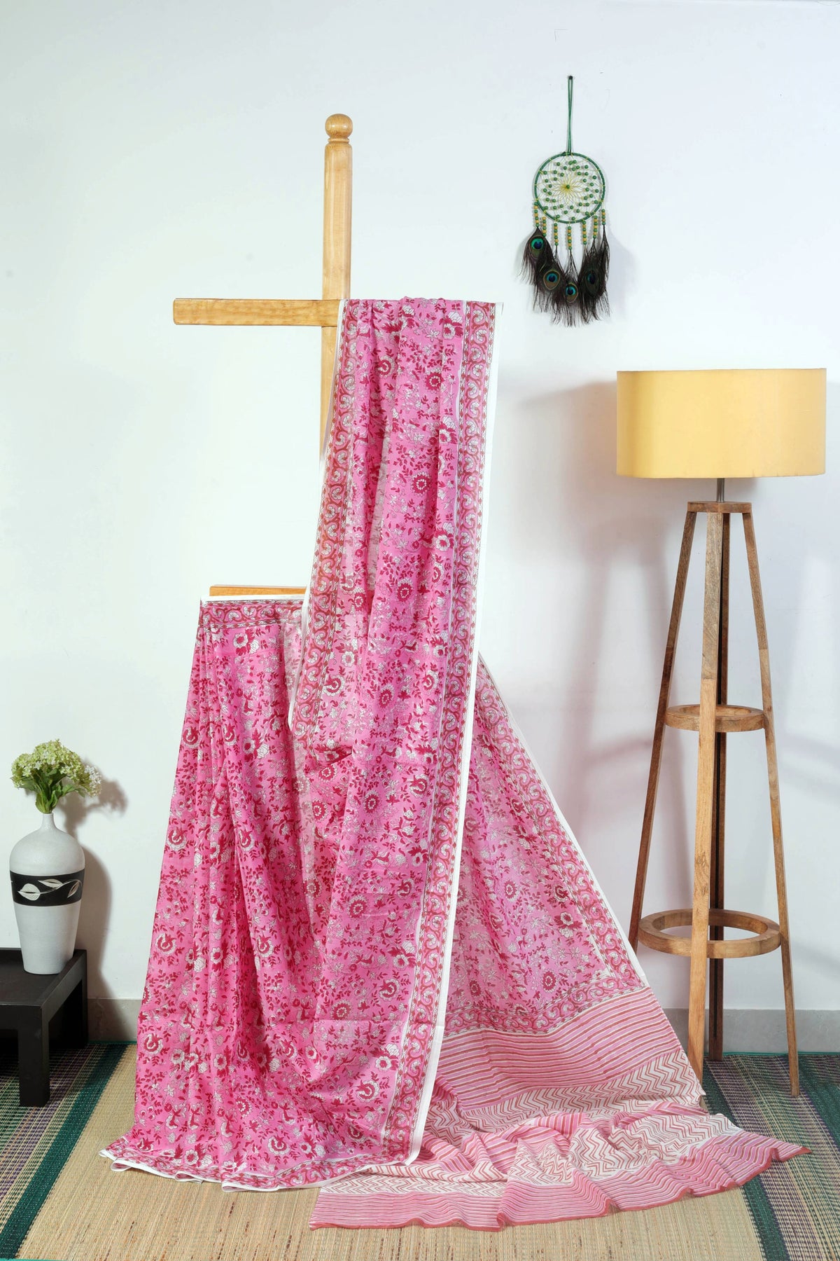 Mul cotton Sanganeri - Pink and white floral prints