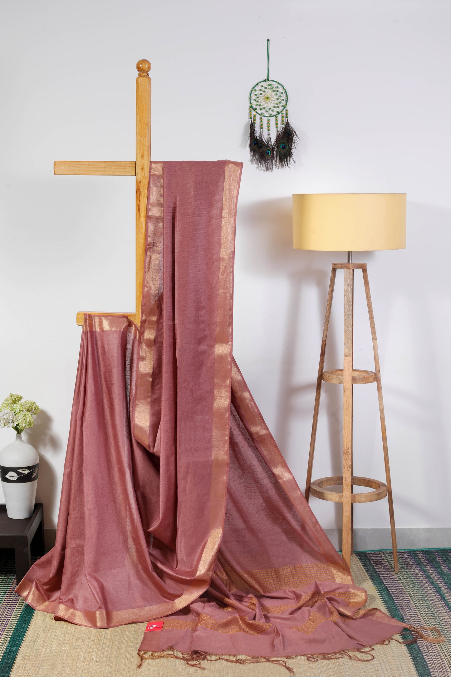 cotton saree in block colors with golden -Pink copper