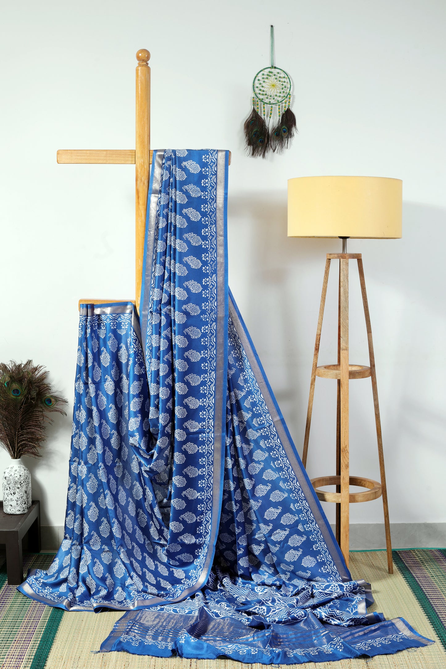 art silk crepe - navy blue saree body