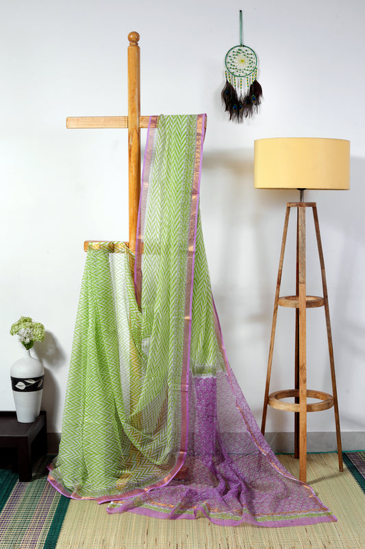 Kota Doria Bagru – Green Zigzag Body with Lavender Border