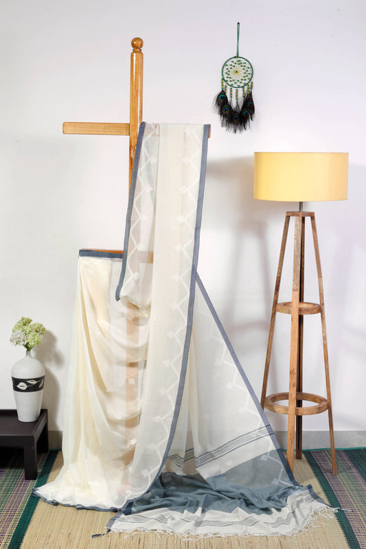 Soft Cotton - Off white and grey Temple border