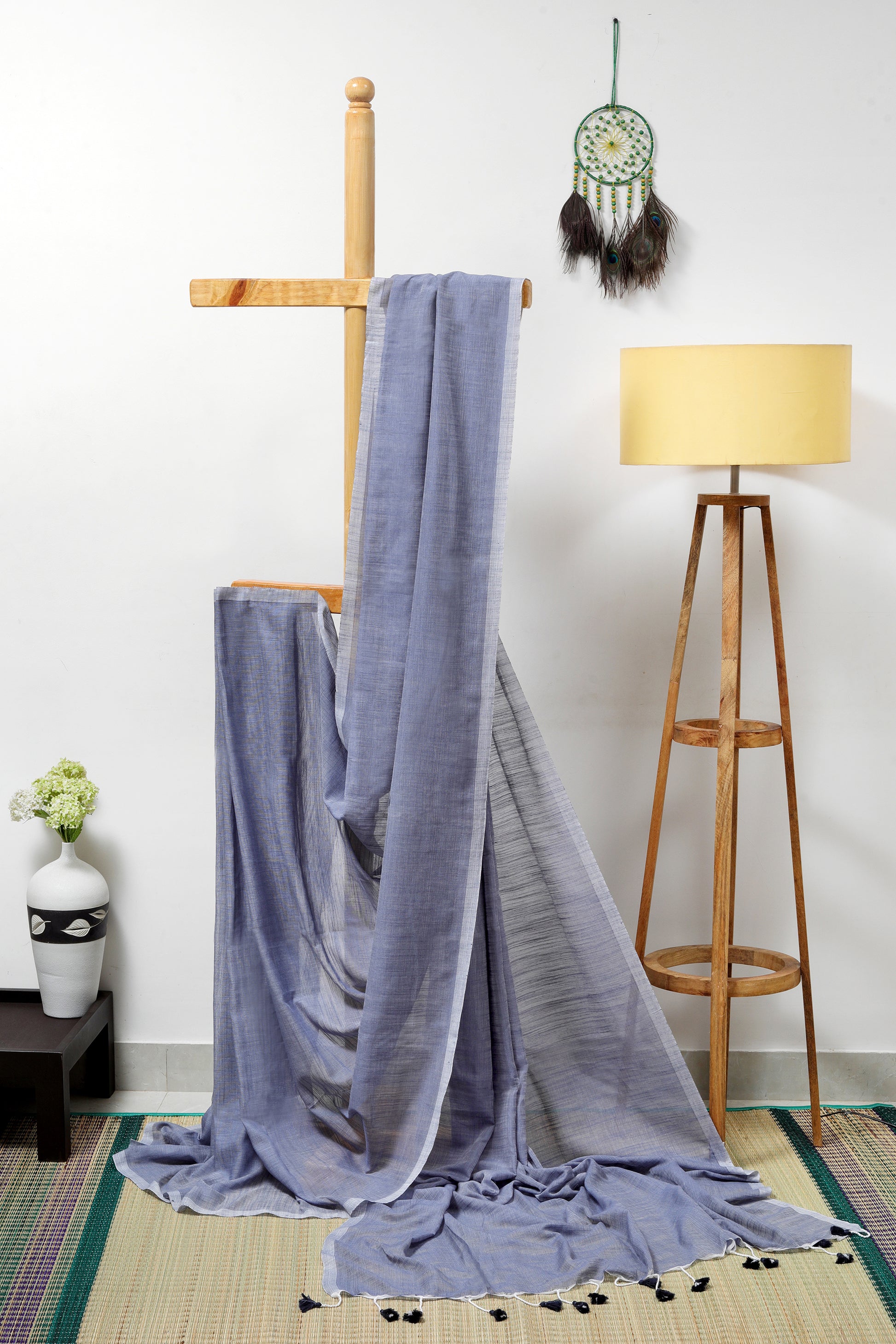 Soft cotton - Grey  with a light grey border and blackish grey tassels